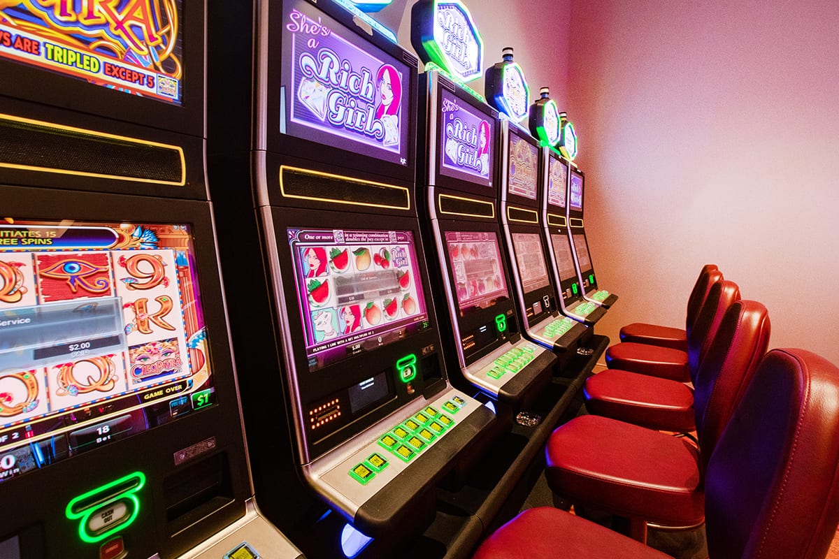 Игровые автоматы играть топ 10. Популярные игровые автоматы. Игровые автоматы БК. Самое выигрышное казино в интернете.